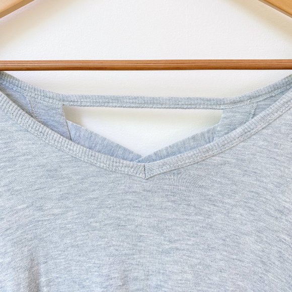 SOFT COMFY LONG SLEEVE V-NECK LOUNGE GRAY CROSS BACK TOP - Picture 3 of 3